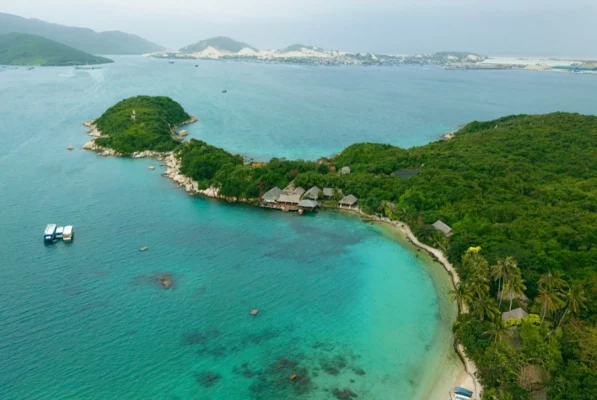 - Welcome to Whale Island resort - Welcome to Whale Island resort