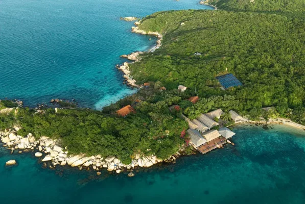 - Welcome to Whale Island resort - Welcome to Whale Island resort