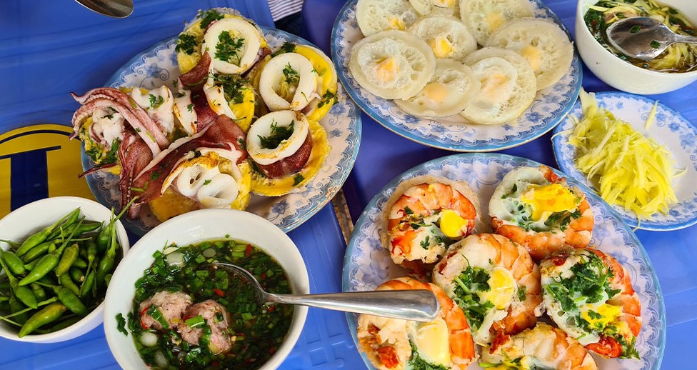 Bánh căn hải sản